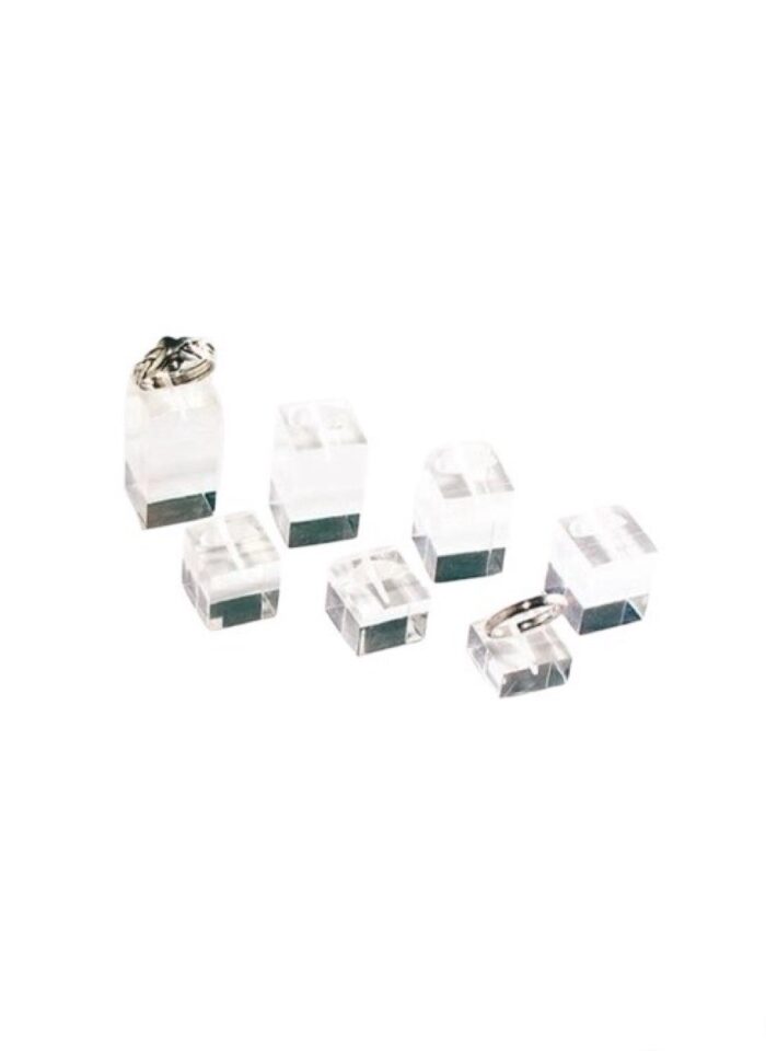 Set 7 expositores anillos, color transparente.