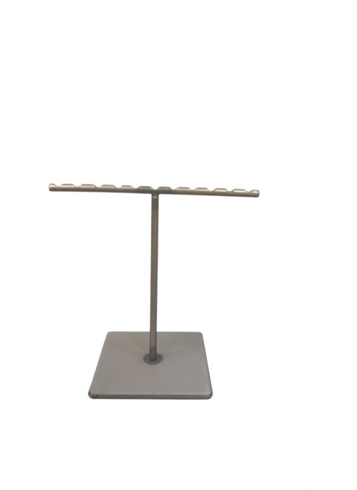 Expositor joyería mini «T» 10cm alto, hierro bruto barnizado.